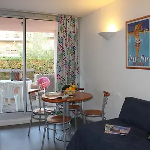 https://residence-les-jardins-du-cap.fr-provencehotel.com